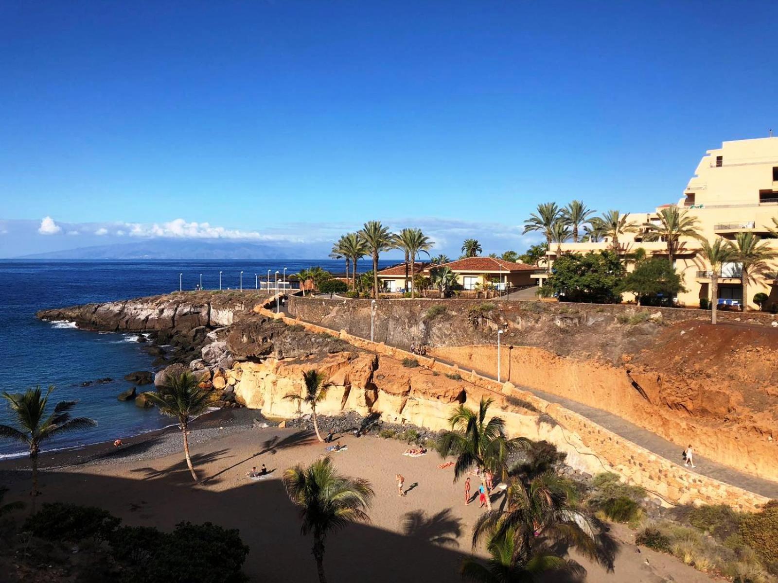 Blue Bay Paradise - Beach Front Apartment With Sea View بلايا بارايسو المظهر الخارجي الصورة