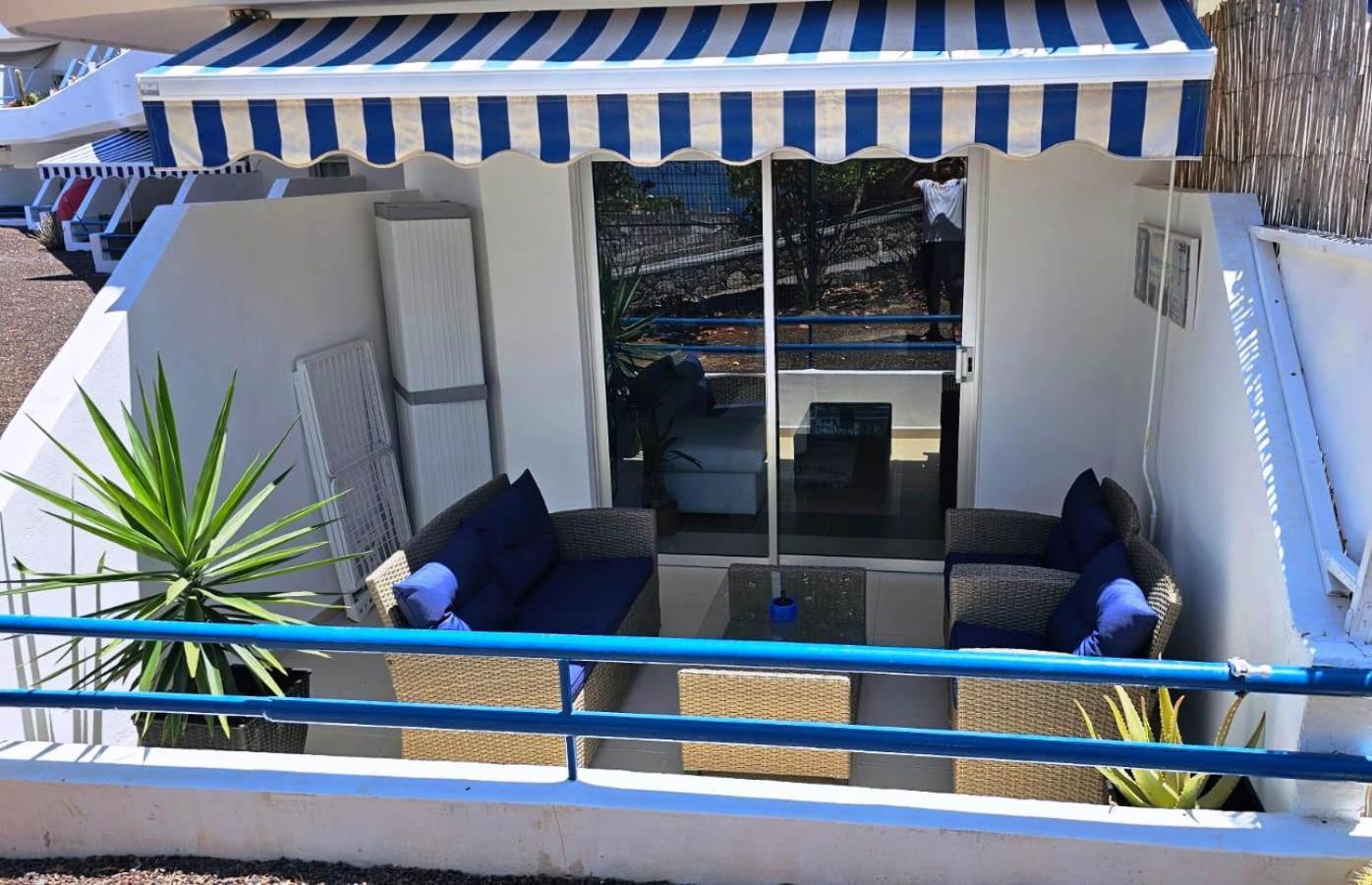 Blue Bay Paradise - Beach Front Apartment With Sea View بلايا بارايسو المظهر الخارجي الصورة
